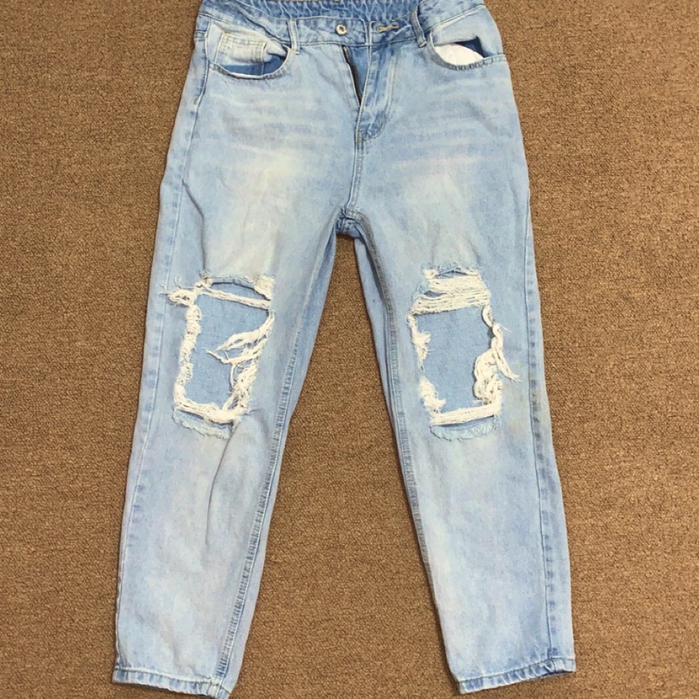 MOM JEANS
